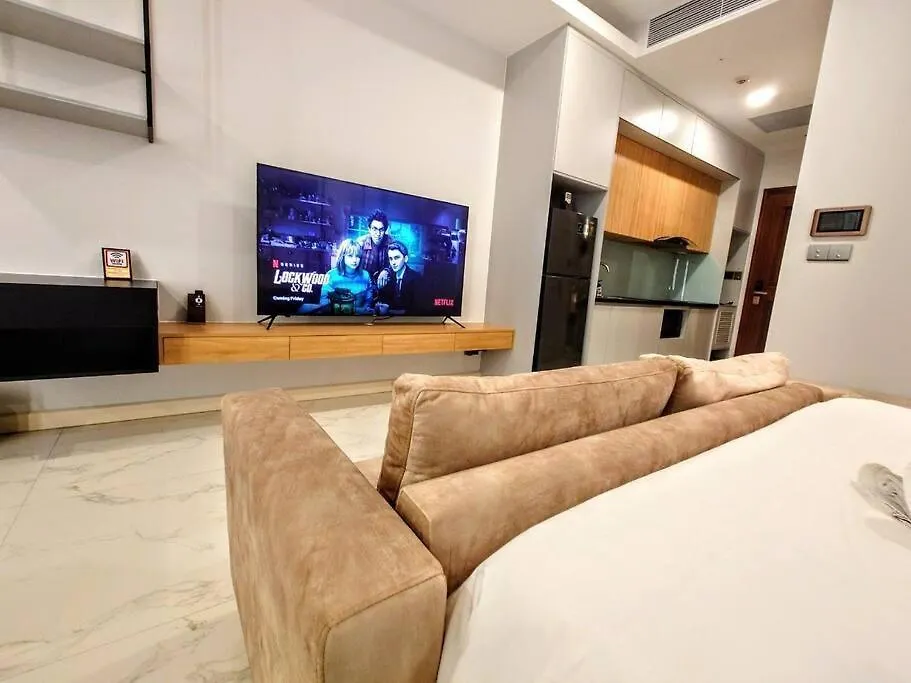 The Rixx Central @ Park Hyatt/Smarttv65In/Netflix Ho Chi Minh City Apartment